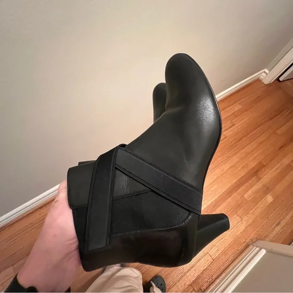 COLE HAAN air lyric black ankle booties - Picture 5 of 6